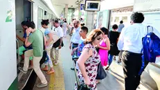 Pendolari bresciani in stazione