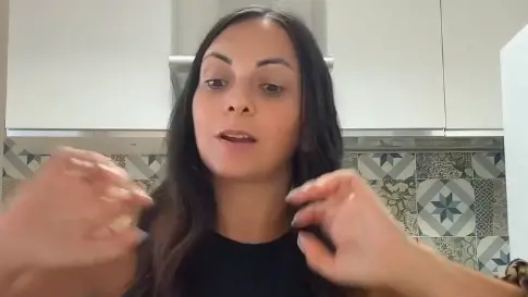 Un frame tratto da uno dei video di Claudia Landi