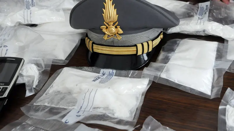 Droga sequestrata dalla Guardia di Finanza