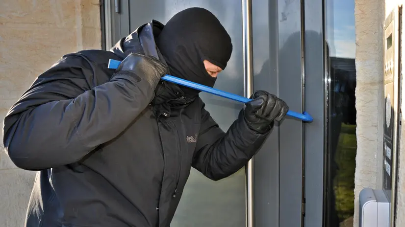 Un ladro in azione