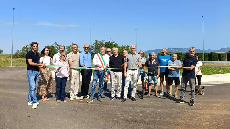 Un momento della tanto attesa inaugurazione