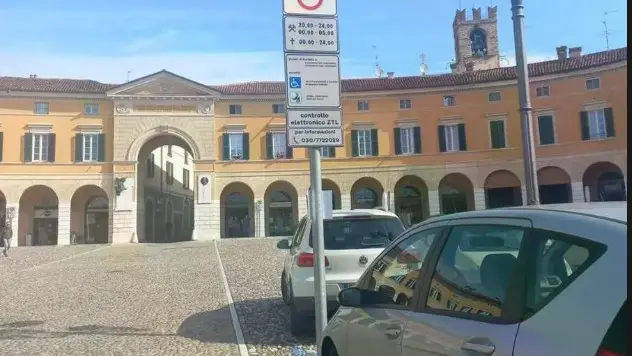 Allentati i vincoli nel salotto buono rovatese