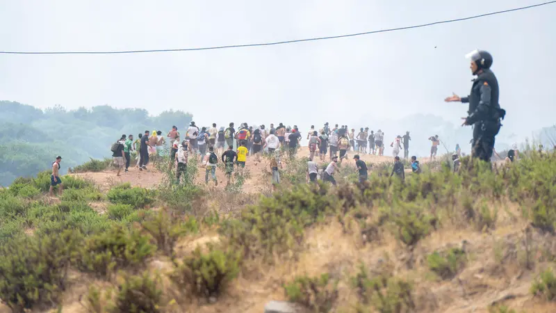 I migranti a Ceuta - Foto Ansa © www.giornaledibrescia.it