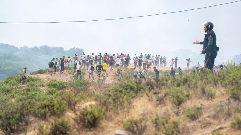 I migranti a Ceuta - Foto Ansa © www.giornaledibrescia.it