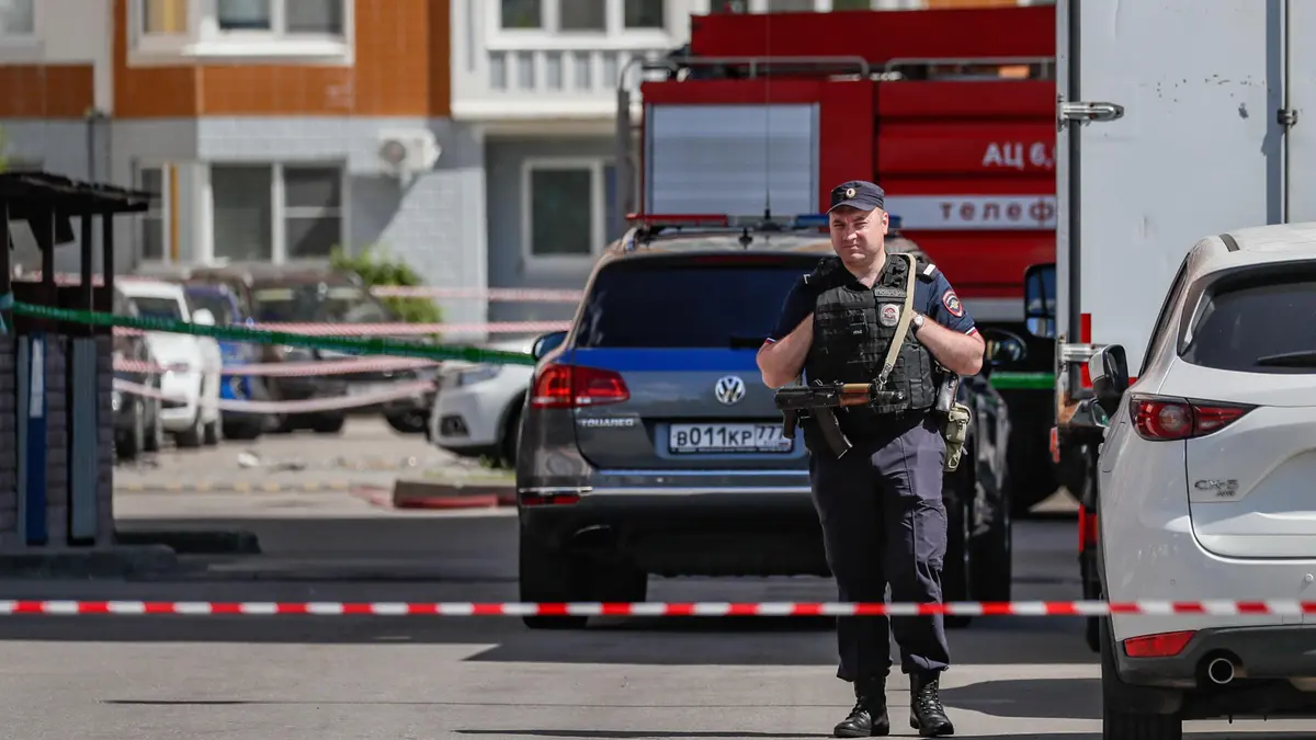 ++ Esplosione in un caffè a Mosca, 3 morti e 15 feriti ++