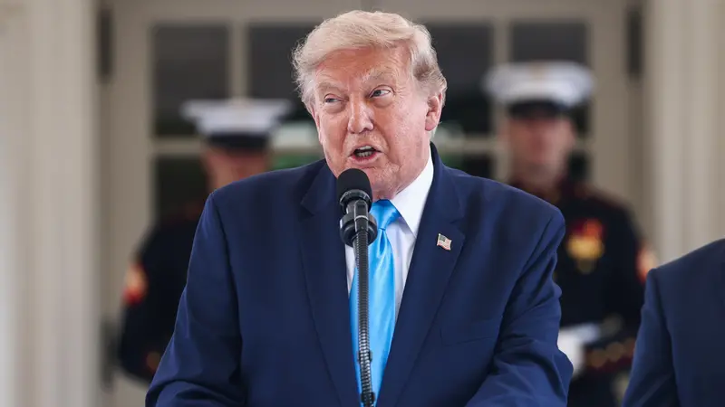 Donald Trump è il simbolo del potere di fatto - Foto Epa/Jim Lo Scalzo © www.giornaledibrescia.it