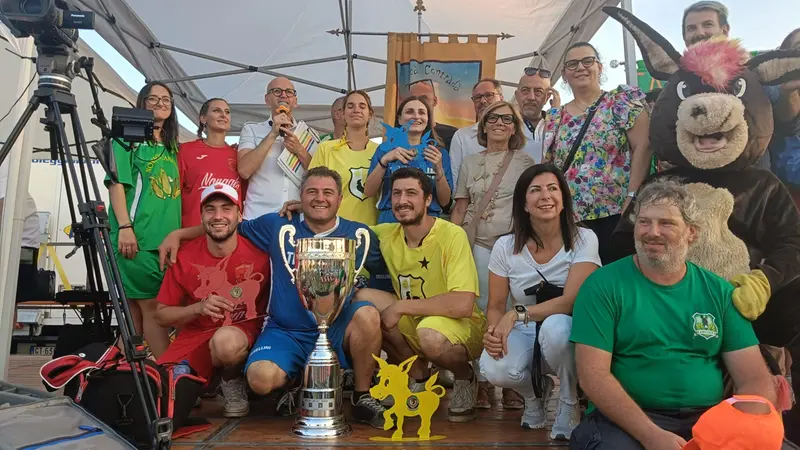 Le premiazioni di tutte le contrade - © www.giornaledibrescia.it