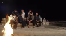 Un falò di confronto durante Temptation Island 2026 - Foto Instagram