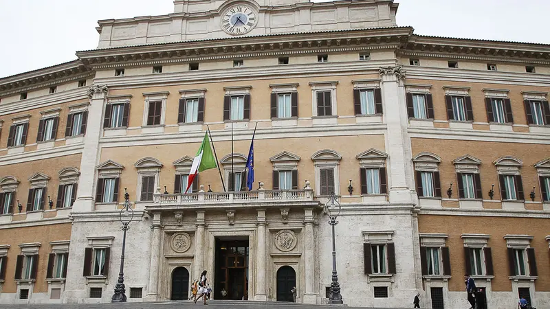 Palazzo Montecitorio - Foto Ansa © www.giornaledibrescia.it