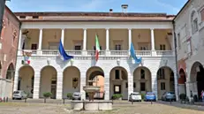 Il Broletto, sede della Prefettura - Foto © www.giornaledibrescia.it