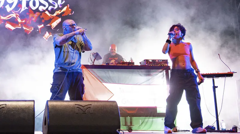 Festa di Radio Onda d'Urto: i live dei 99 Posse e degli Asian Dub Foundation