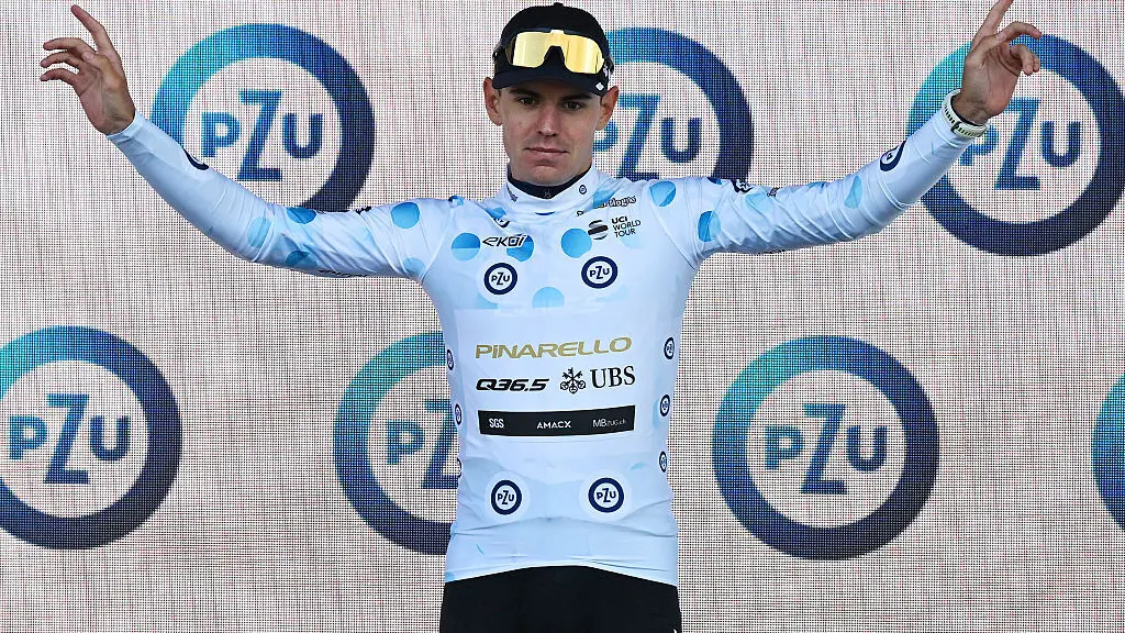 Walter Calzoni con la maglia a pois blu di leader degli scalatori al Giro di Polonia - Foto Getty/Pinarello