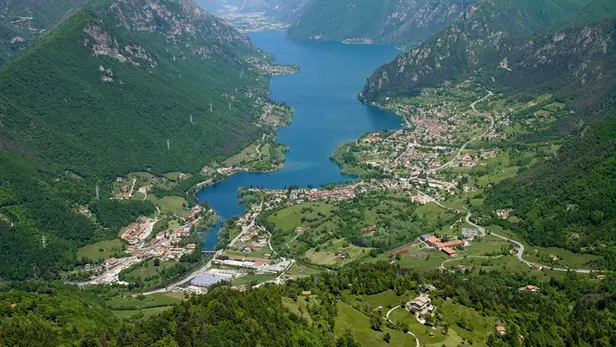Una veduta di Idro e Crone - © www.giornaledibrescia.it