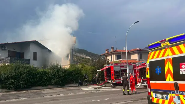 L'incendio nel garage a Rezzato