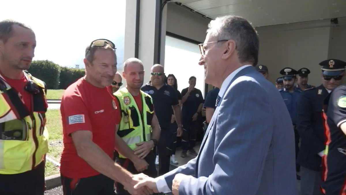 Il Prefetto nella sede del Soccorso Alpino a Esine