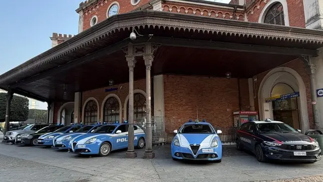Le Forze dell'ordine in stazione