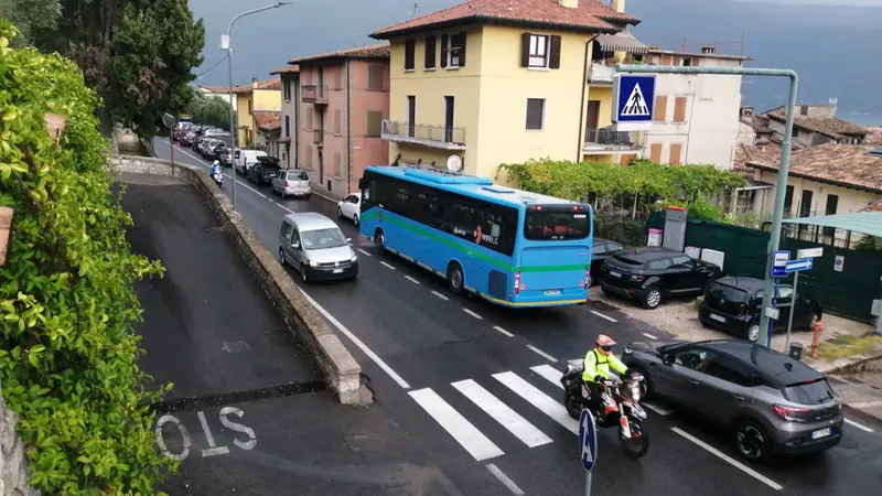 Lunghe code sulla Gardesana a causa dell'incidente