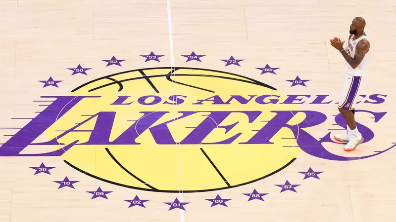 I Los Angeles Lakers non sono solo una squadra di basket: è un brand planetario - Foto Ansa © www.giornaledibrescia.it