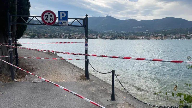 L'area delimitata in attesa dell'intervento degli artificieri