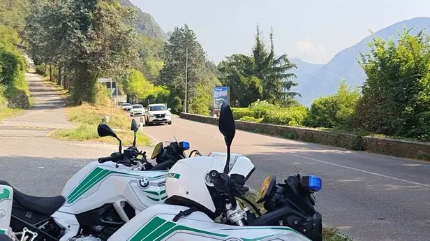 Due moto della Polizia locale