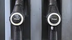 Il prezzo dei carburanti è tornato a salire - Foto Ansa © www.giornaledibrescia.it