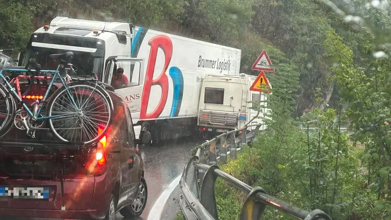 Villeggianti bloccati dal maltempo