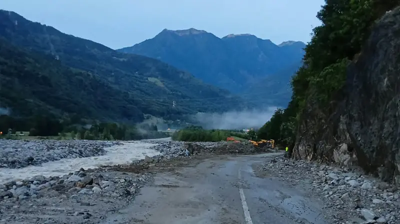 La situazione stamattina alla confluenza tra Ss42 e Valrabbia