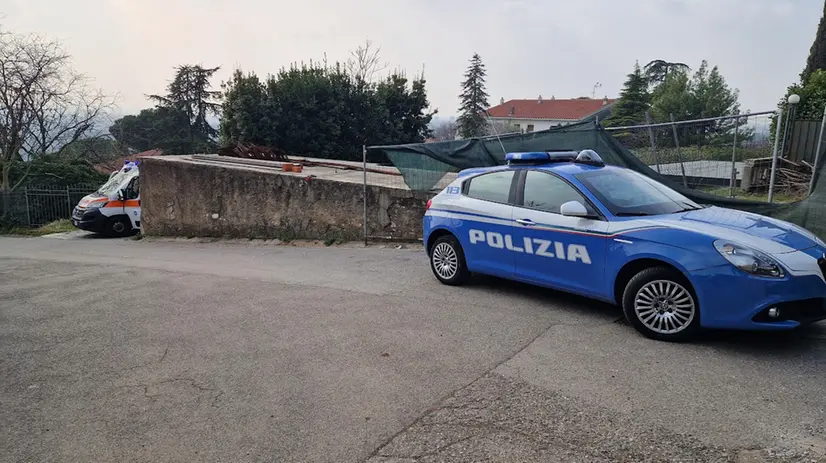 L'intervento di una pattuglia della Volante