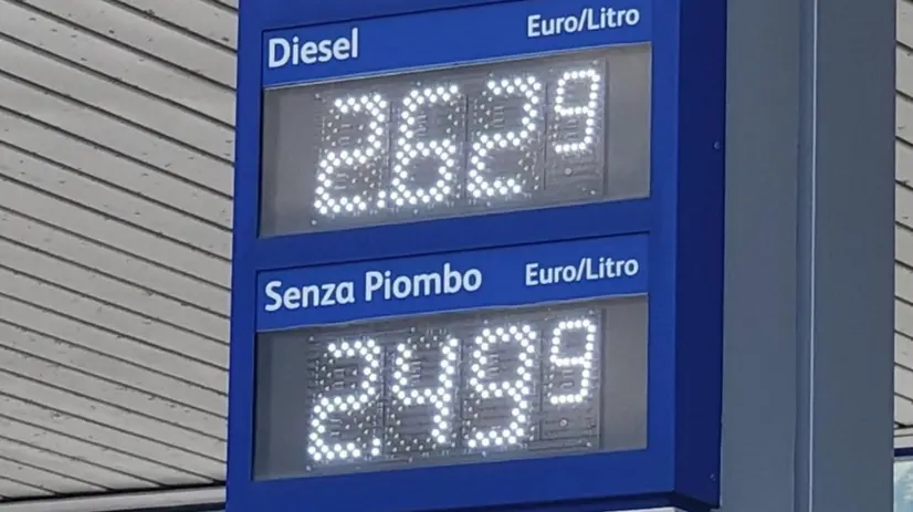 Una stazione di servizio in autostrada - Foto Ansa © www.giornaledibrescia.it