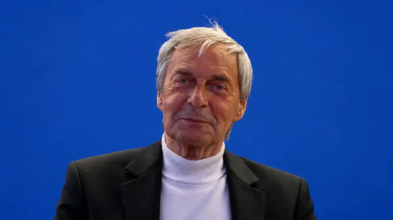 Il professore ungherese Erno Rubik inventò il famoso cubo nel 1974
