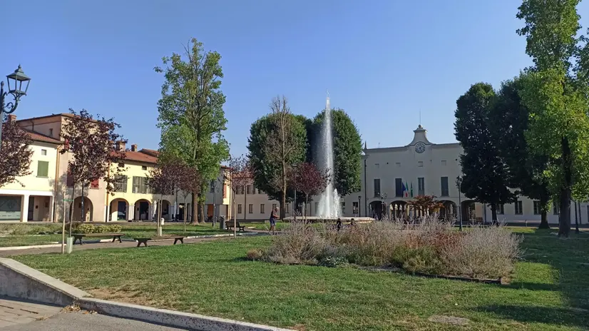 Un’immagine del municipio di Passirano