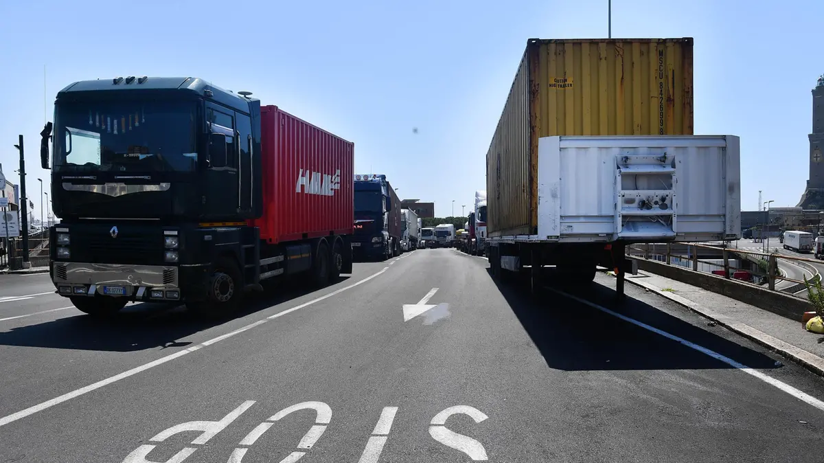 Il caro gasolio sta mettendo in ginocchio gli autotrasporti bresciani