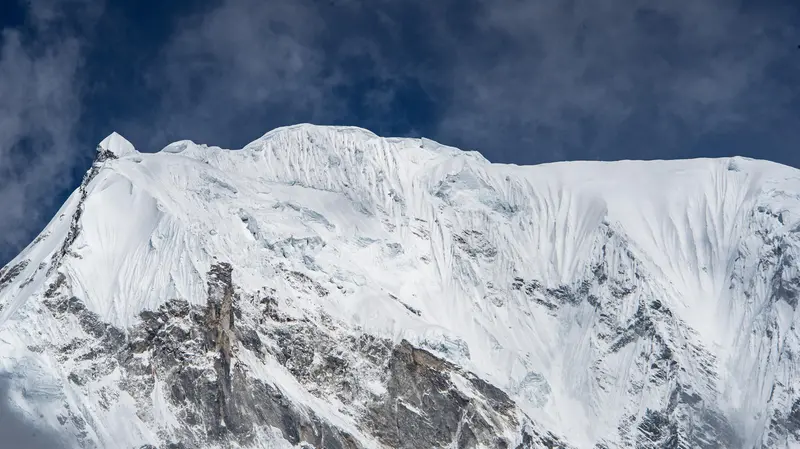 Il Langtang Lirung fotografato da Bonometti