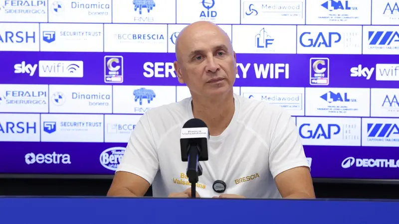 Eugenio Corini in conferenza - Media house Union Brescia