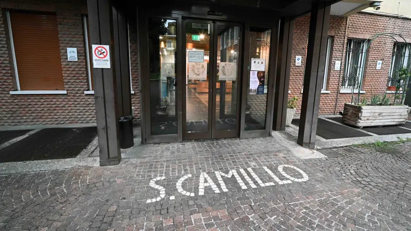 L'ingresso della casa di cura