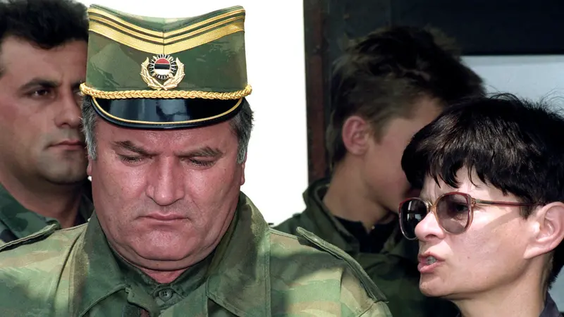 Ratko Mladic in divisa durante la guerra - Foto Ansa © www.giornaledibrescia.it