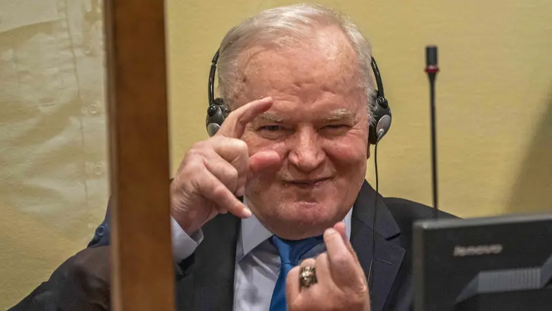 Mladic durante il processo - Foto Ansa © www.giornaledibrescia.it