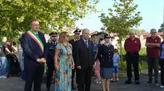 Maria Claudia Loi con il sindaco di Remedello e il questore Sartori