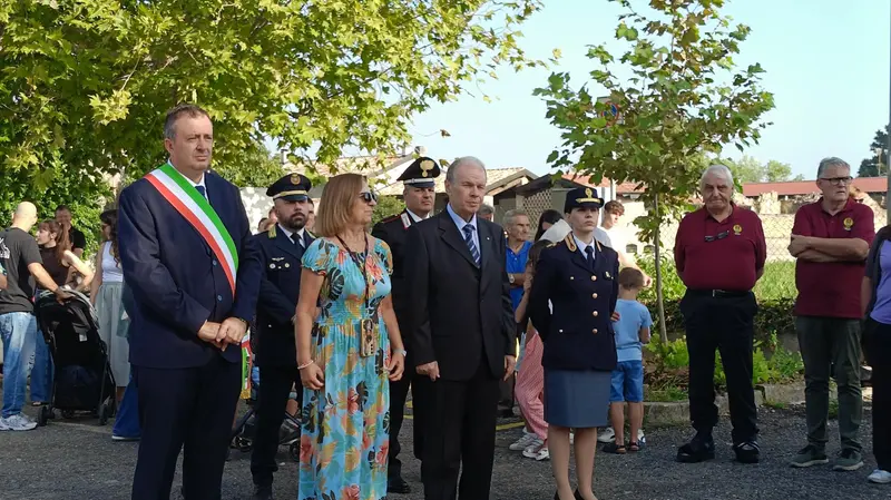 Maria Claudia Loi con il sindaco di Remedello e il questore Sartori