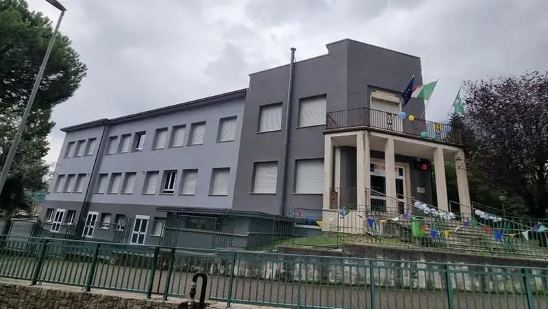 La scuola Caduti per la Patria a Pieve