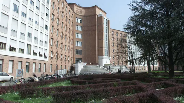 L'ospedale Civile di Brescia, dove la ragazza è morta