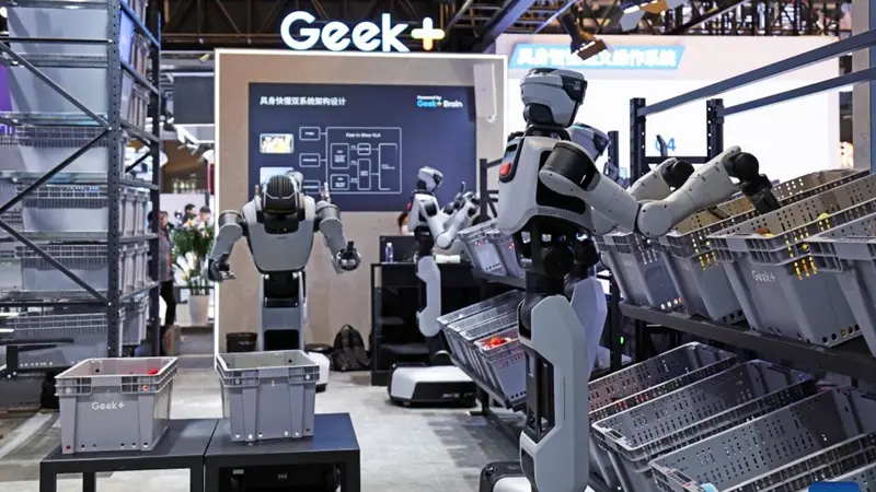 Uno stand dimostrativo alla fiera Iote di Shenzhen
