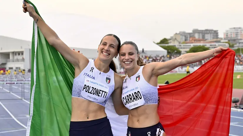 Elena Carraro insieme a Celeste Polzonetti: è doppietta Italia nei 100 ostacoli - Foto Masini/Coni © www.giornaledibrescia.it