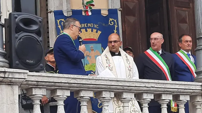 Il parroco don Marco Marella