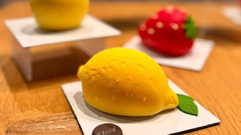 Limone, fragole e mele sembrano veri, ma sono dolci