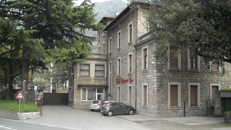 Lo storico quartier generale della Metalcam a Breno