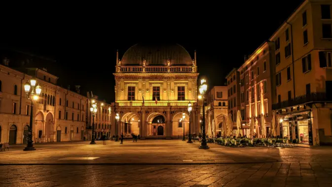 Il centro di Brescia è ambientazione prediletta di gialli e thriller