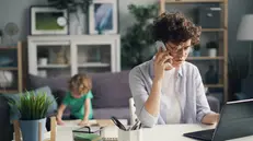 Donne divise tra carriera e cura