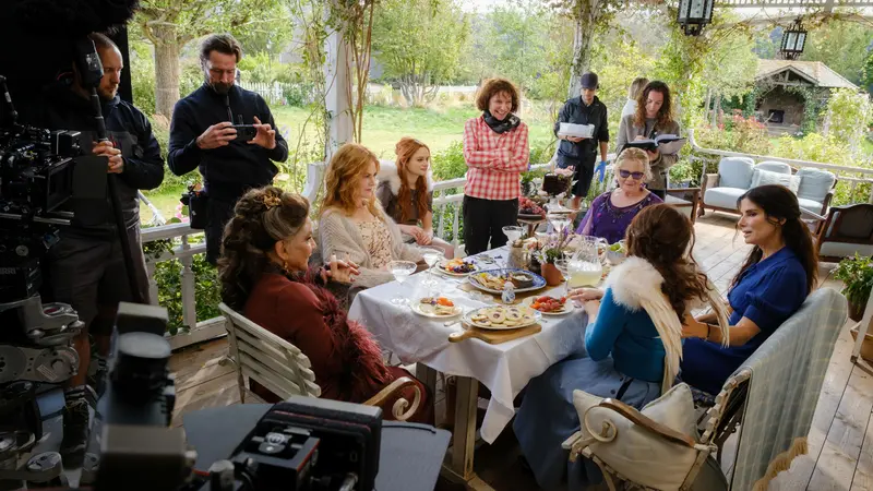 Una foto dal set di Practical magic 2 - Warner Bros