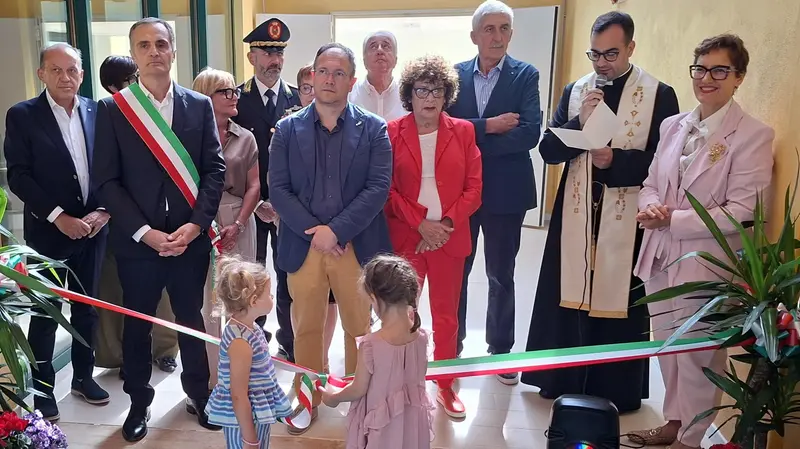 L’inaugurazione e la benedizione della struttura © www.giornaledibrescia.it